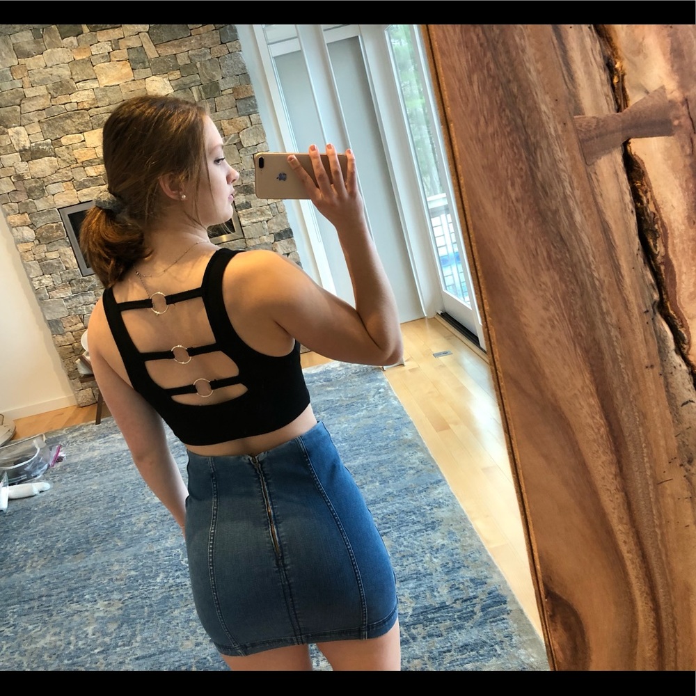 Black crop top.